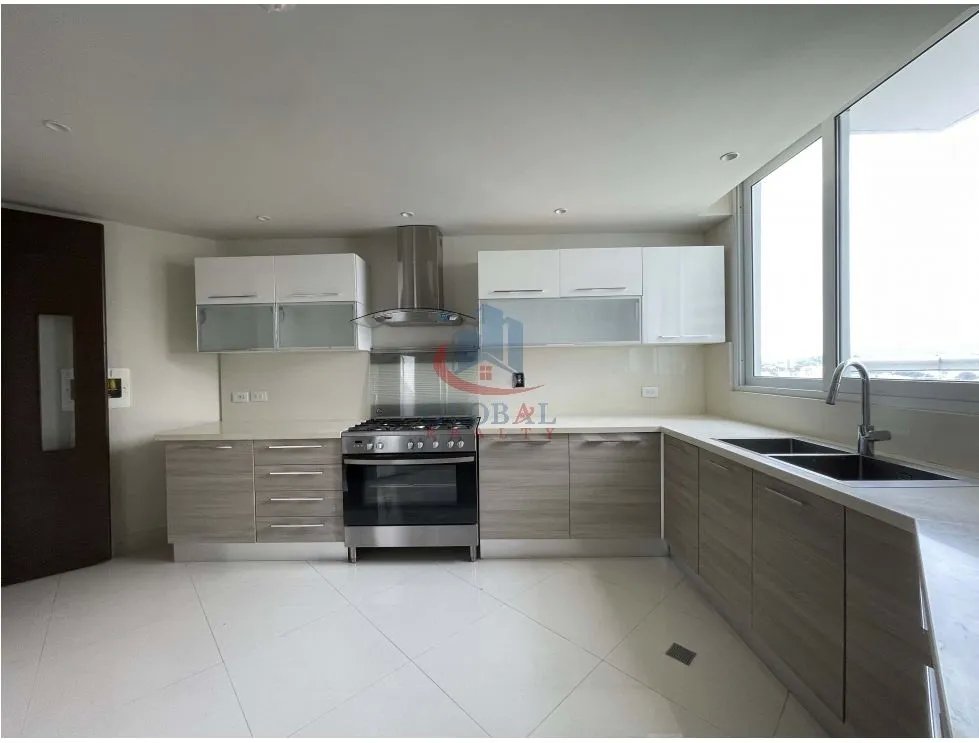Apartment for sale in Costa del Este