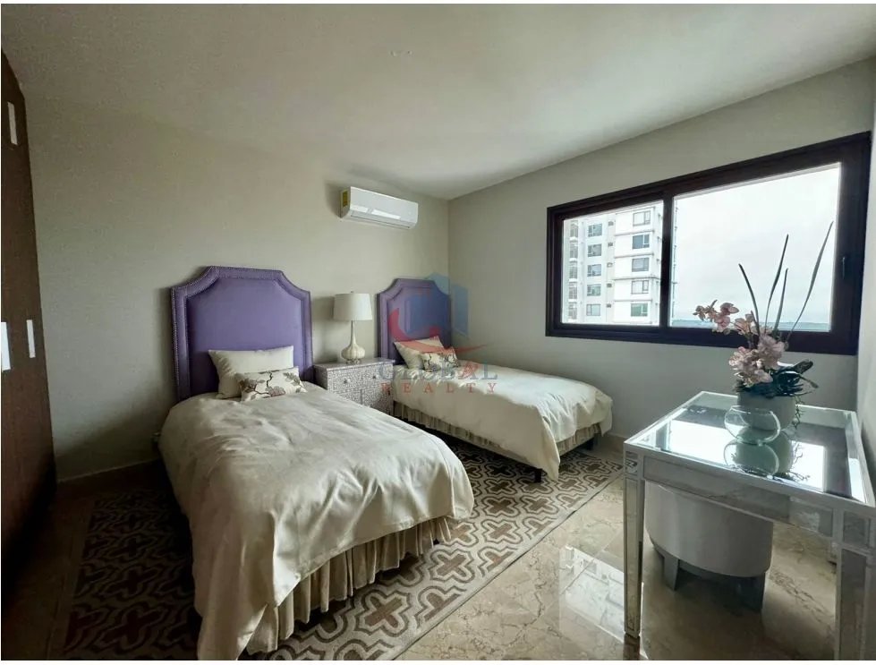 Se vende apartamento en Santa Maria PH Colonial