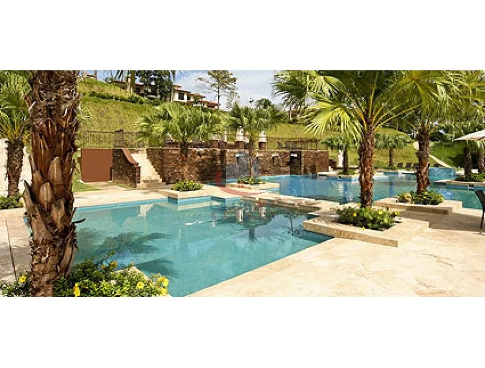 Se Alquila Apartamento en Ph Embassy Club Clayton