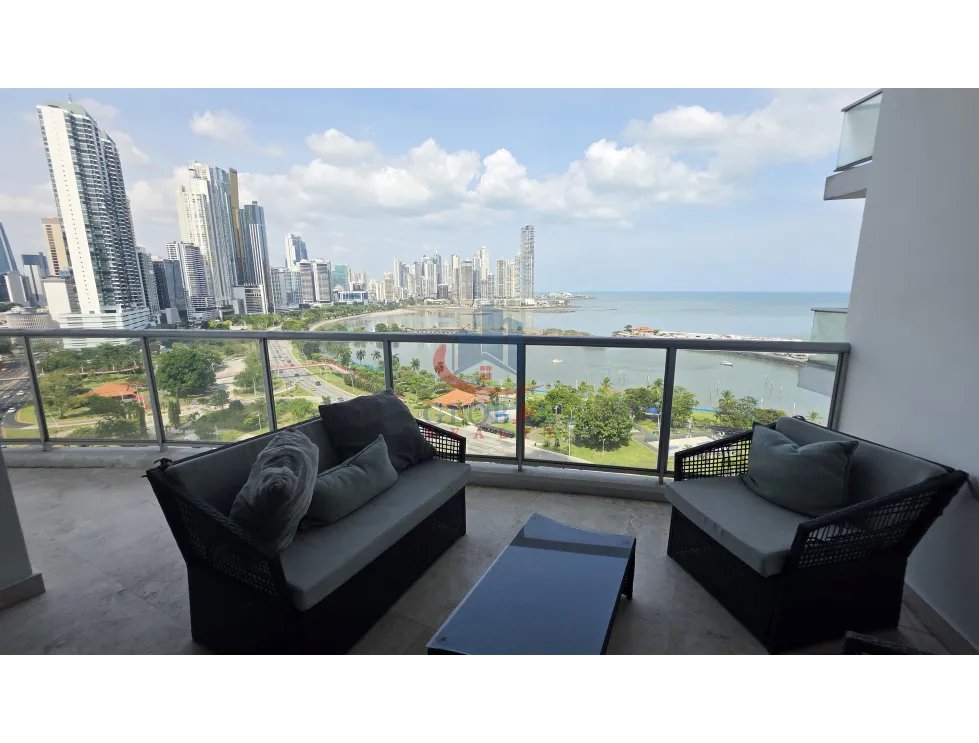 Se vende o Alquila apartamento de 3 Recamara en, Avenida Balboa