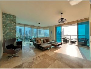 For Sale or Rent: 3-Bedroom Apartment on Avenida Balboa