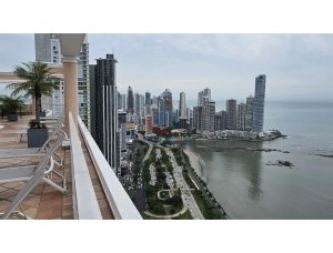 Se Alquila apartamento en PH Vista Marina, Avenida Balboa