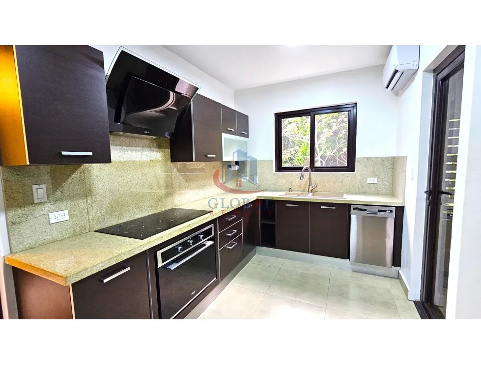 Apartment for sale in Clayton