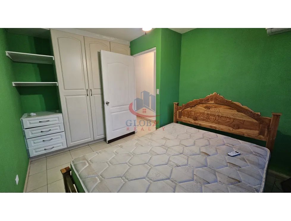 Venta de Hermosa Casa en Dorado Lakes Condado Del Rey