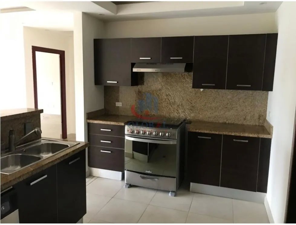 Apartment for sale in Clayton