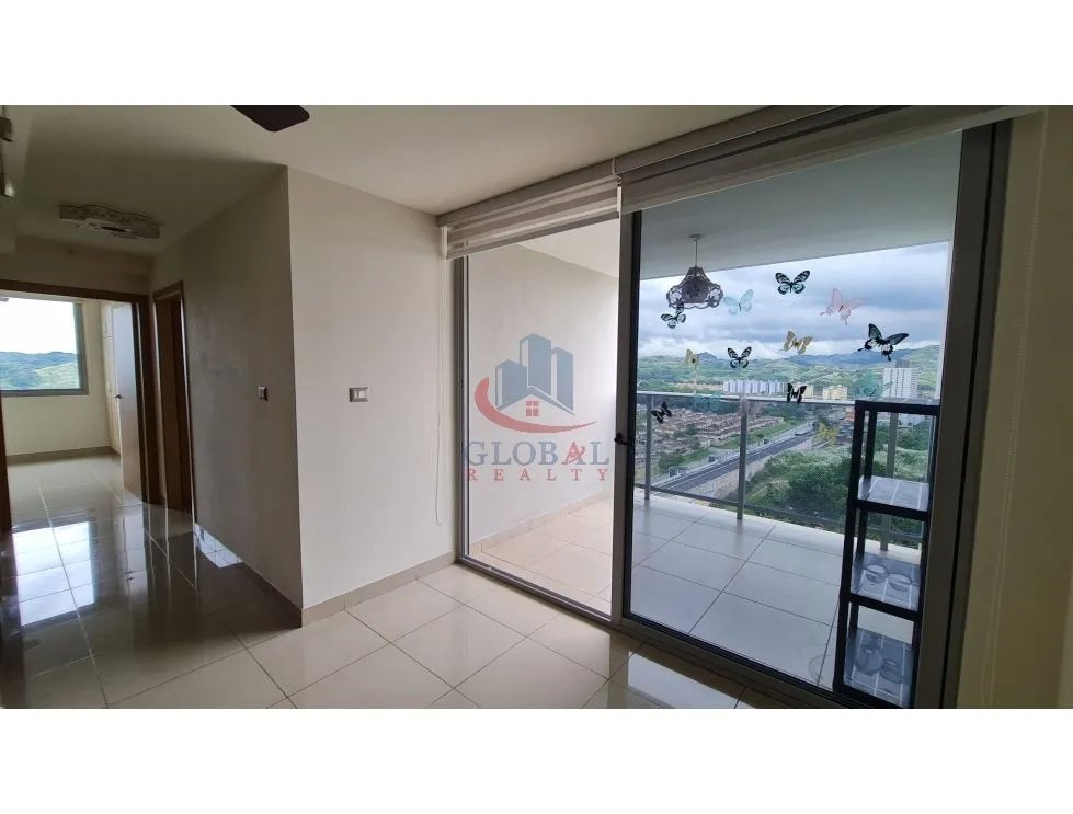 Se Alquila Apartamento en PH Rokas Condado del Rey