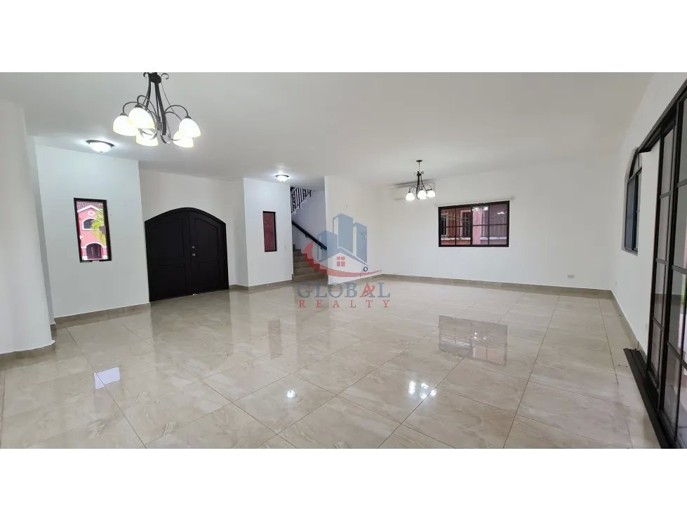Venta de Casa Unifamiliar en PH Clayton Village, Clayton Panama