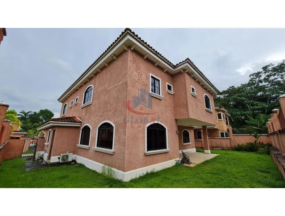 Venta de Casa Unifamiliar en PH Clayton Village, Clayton Panama