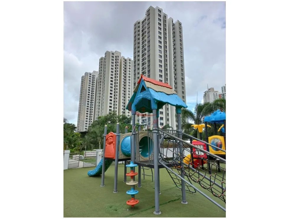 Se Vende Apartamento en PH Rokas Condado del Rey