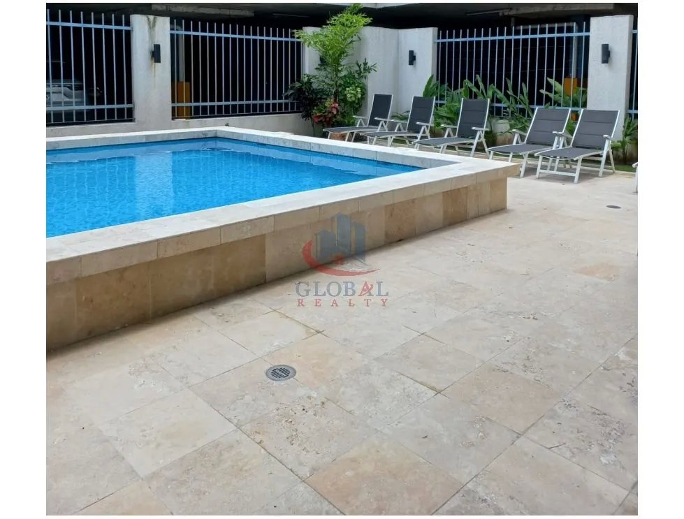 Se Vende Apartamento en PH Rokas Condado del Rey