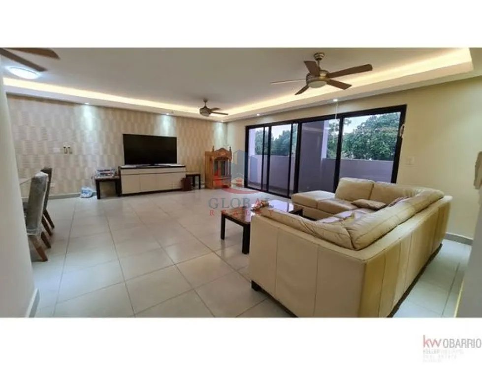 Se Vende Apartamento Amueblado en Embassy Club Clayton