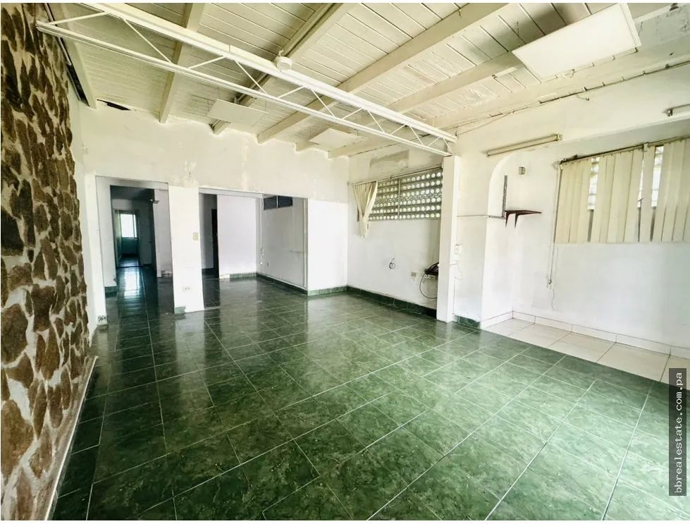 Venta de casa comercial en David, Doleguita