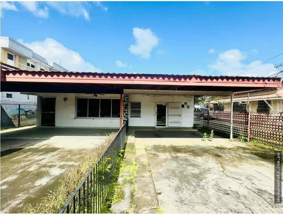 Venta de casa comercial en David, Doleguita