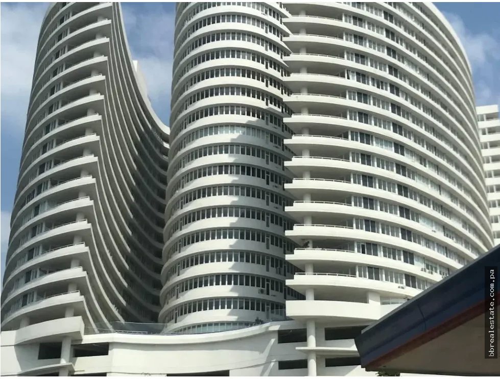 Se Vende Apartamento En Avenida Balboa, Ph Bay View