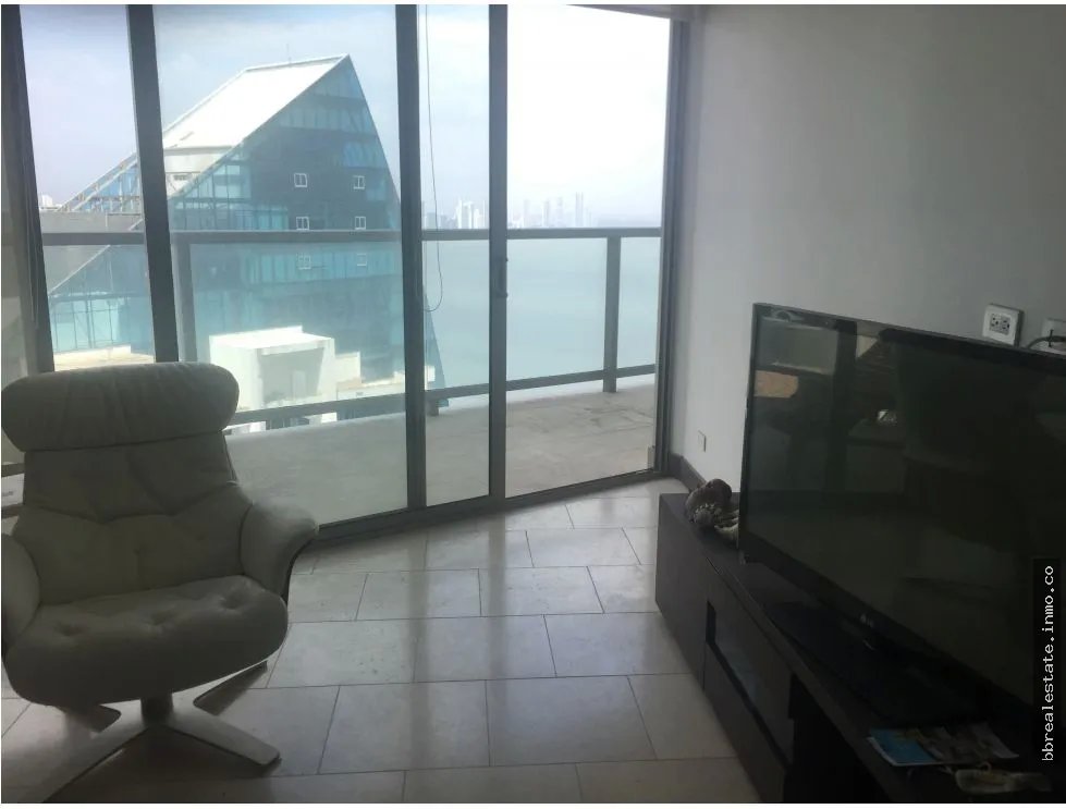 VENTA PH THE OCEAN CLUB