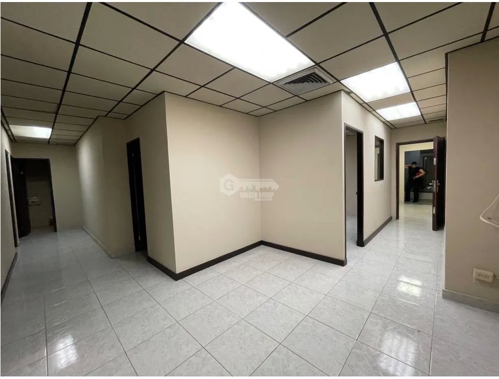 LOCAL / BELLA VISTA / PH VALLARINO / 153M / 1 BAÑO / PLANTA BAJA