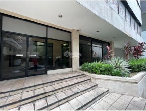 LOCAL / BELLA VISTA / PH VALLARINO / 72M...