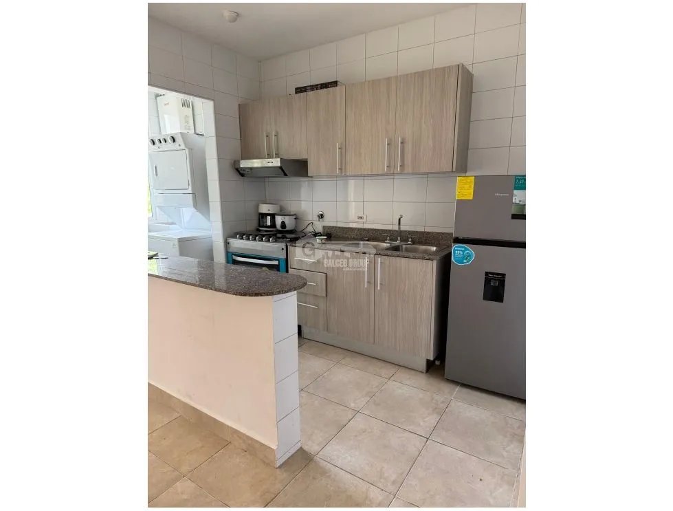 SE VENDE APARTAMENTO EN  PLAYA DORADA  84 M2 FRENTE AL MAR