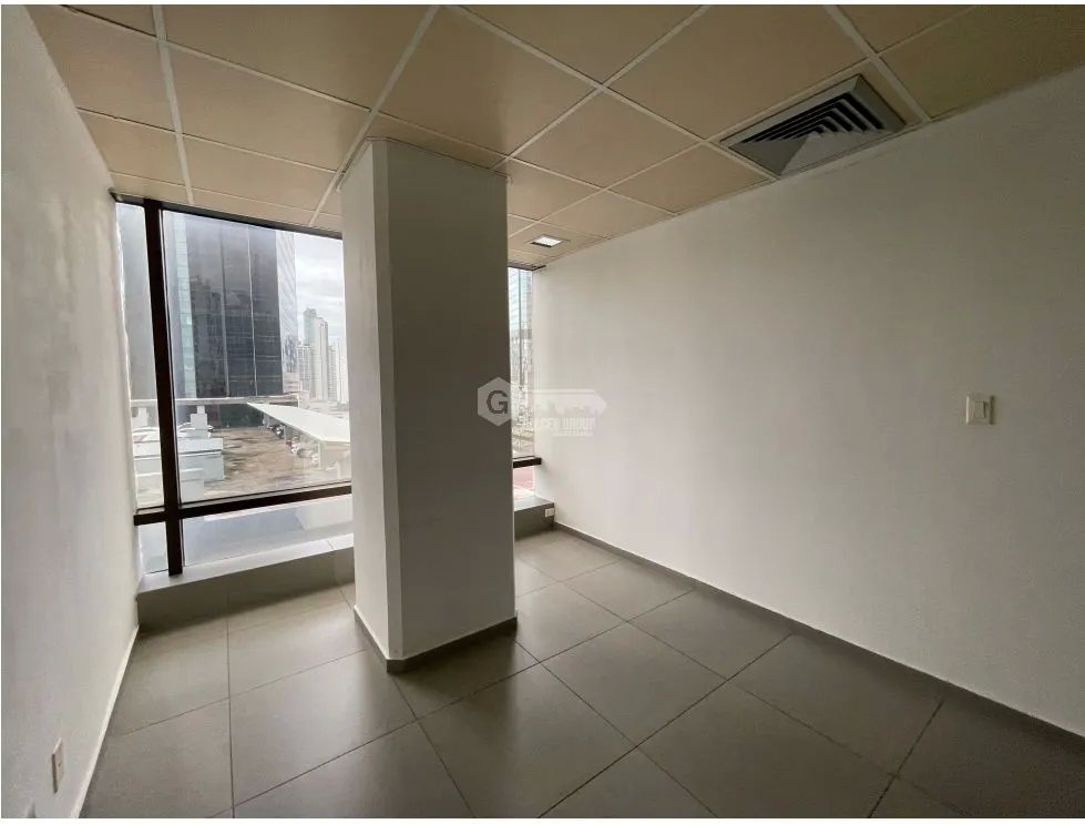 Office for rent in Calle 50