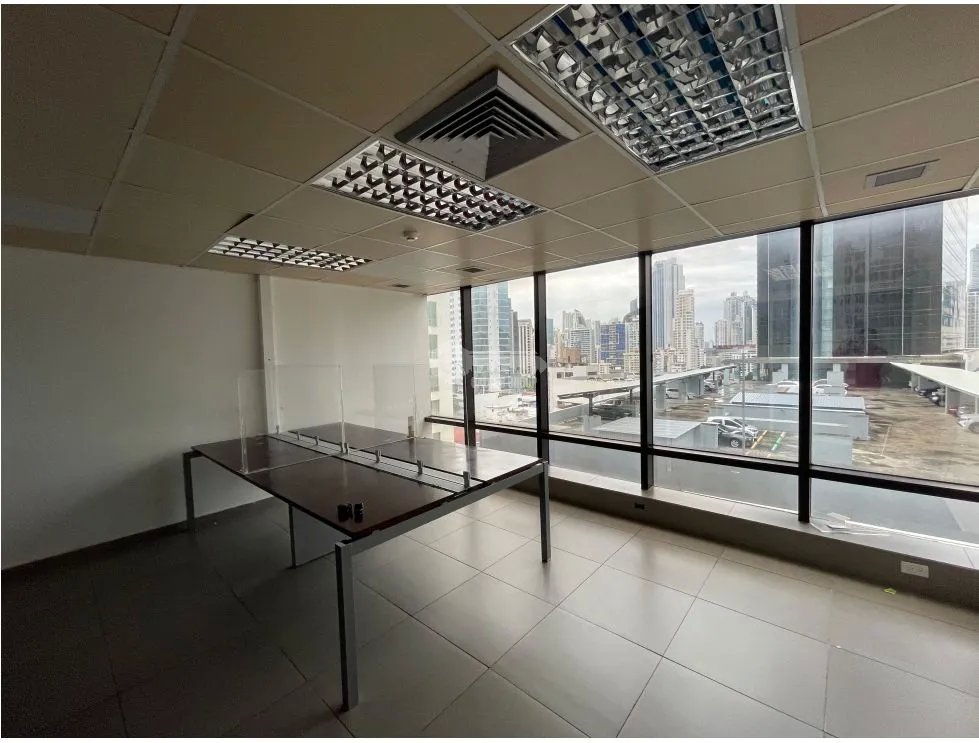 Office for rent in Calle 50
