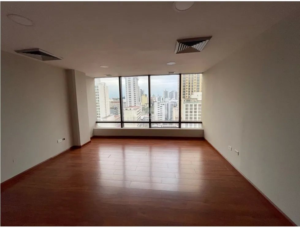 Office for rent in Calle 50