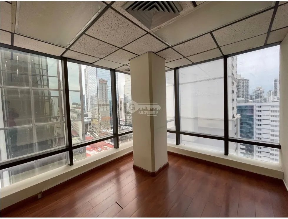 Office for rent in Calle 50