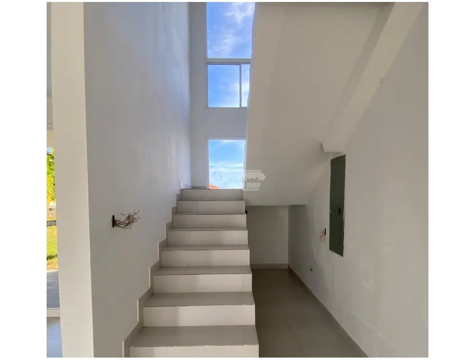 CHAME / NUEVA GORGONA / 3 HABITACIONES / 226 M2 / 3 BAÑOS / BALCON