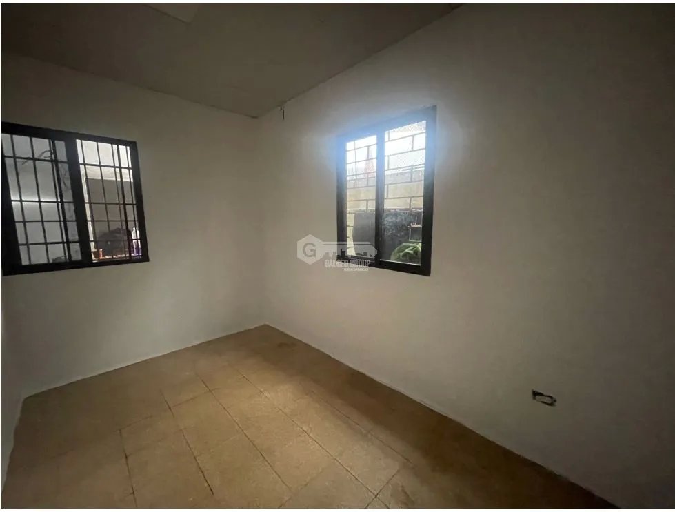 LOCAL COMERCIAL / EL CRISOL / 66M / 1 BAÑO / 2 DIVISIONES / AMPLIO