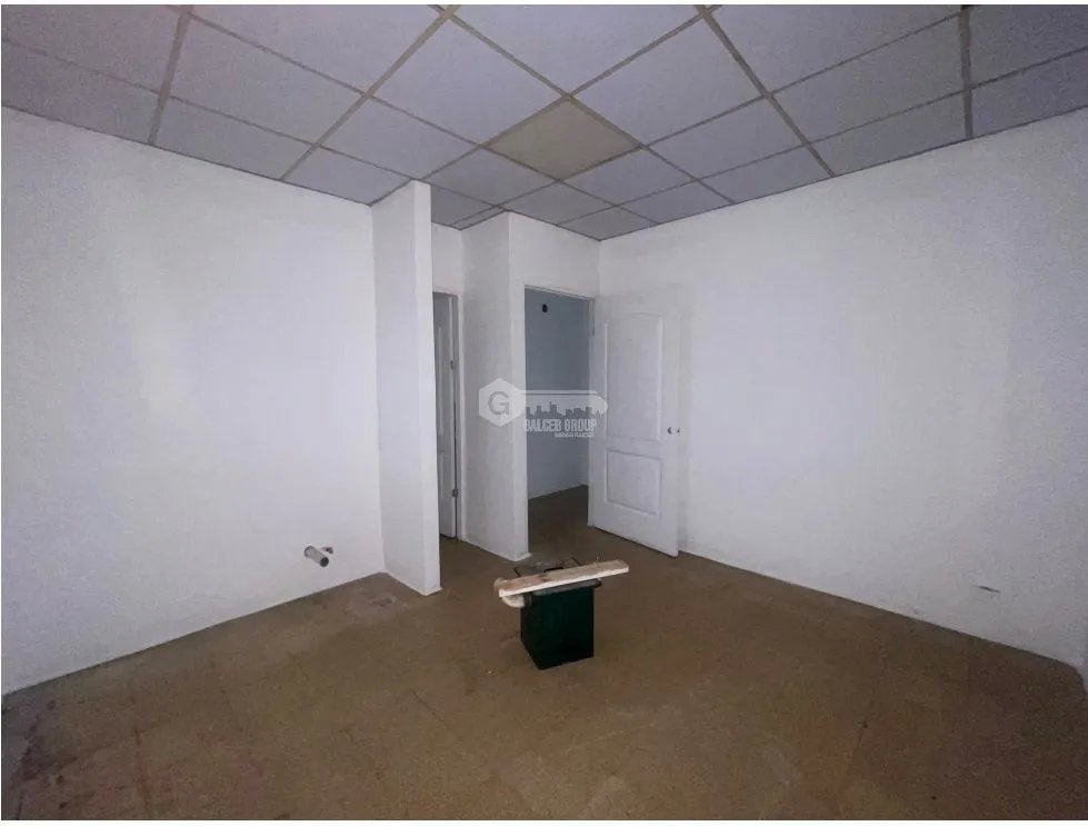 LOCAL COMERCIAL / EL CRISOL / 66M / 1 BAÑO / 2 DIVISIONES / AMPLIO