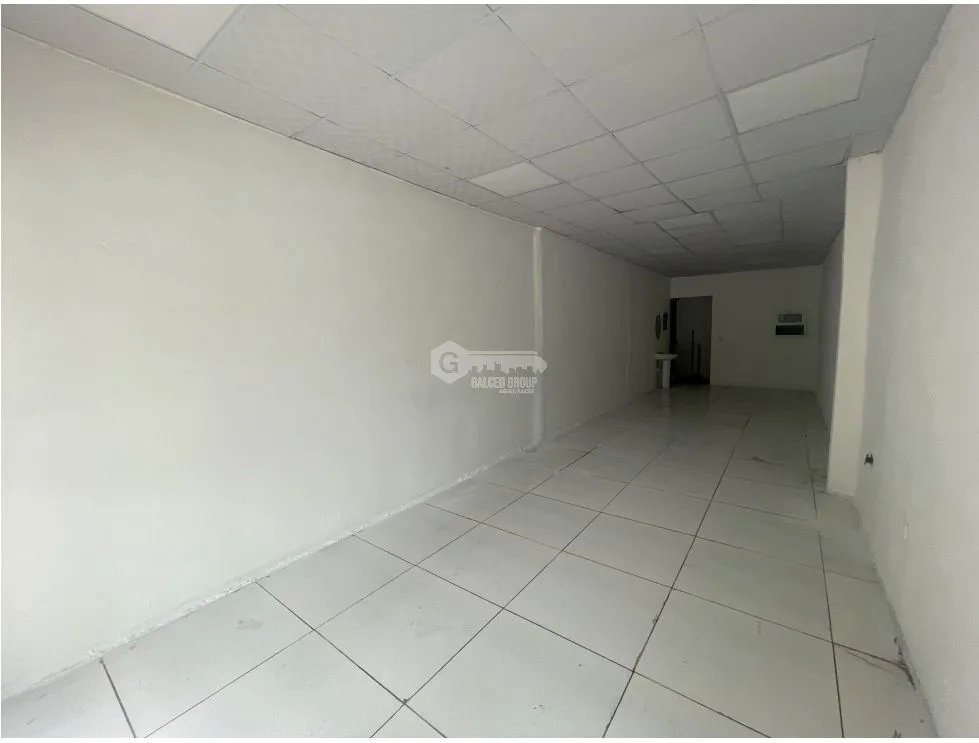 LOCAL COMERCIAL / EL CRISOL / 66M / 1 BAÑO / 2 DIVISIONES / AMPLIO