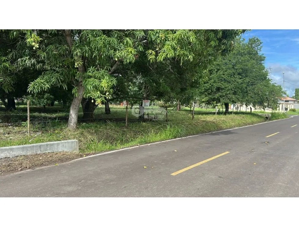 TERRENO / COCLE / AGUADULCE / 2400 M2 / PLANO / VIA ASFALTADA