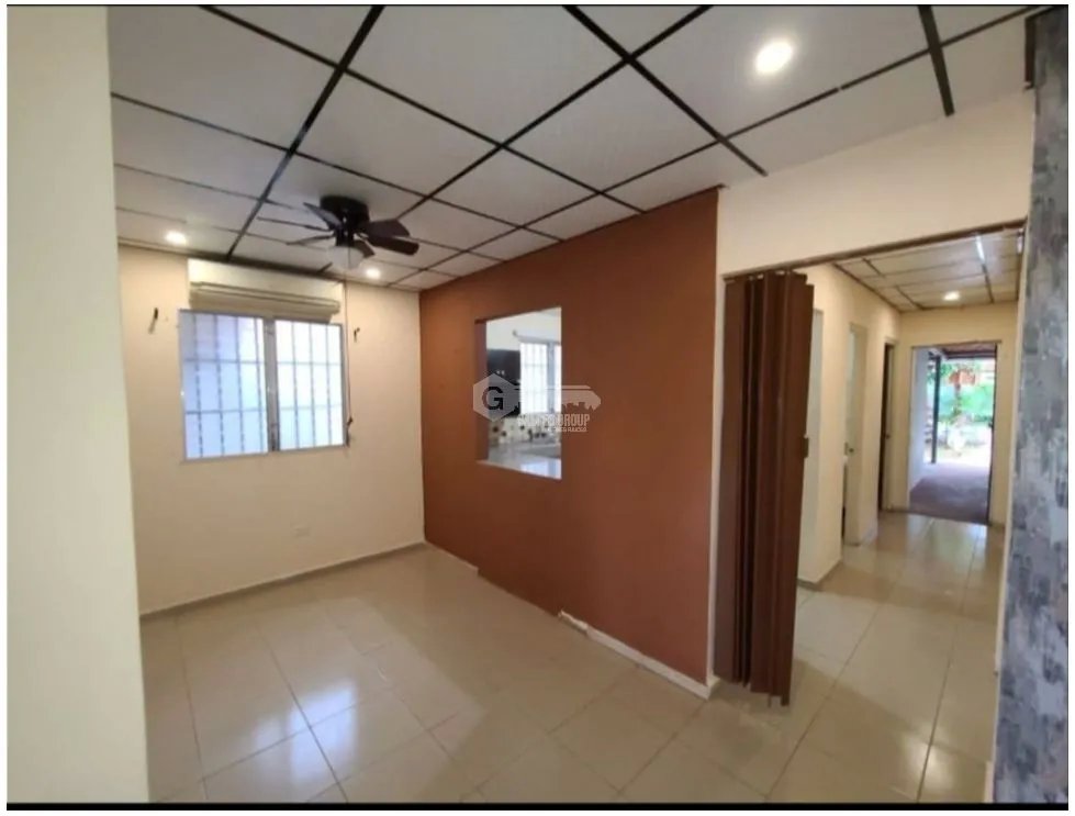 SE VENDE CASA EN CHITRE MARIMAR  352 M2 CON GASEVO