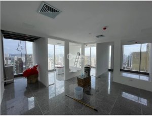 OBARRIO / LOCAL COMERCIAL / 67M / 1 BAÑ0 / 3 DIVISIONES / AIRE CENTRAL