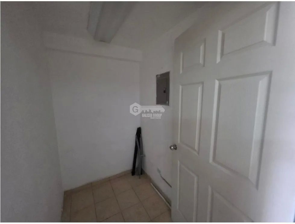 LOCAL COMERCIAL / SAN ANTONIO/ VIA PRINCIPAL