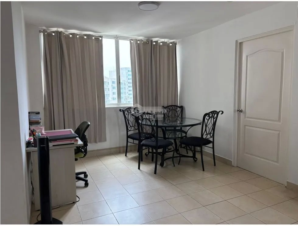 Apartment for rent in Edison Park