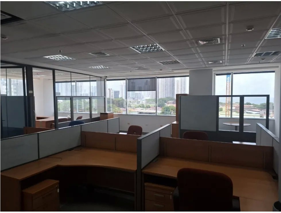 OFICINA / PUNTA PACIFICA / 557M / 2 BAÑOS / CUBICULOS / AMUEBLADA