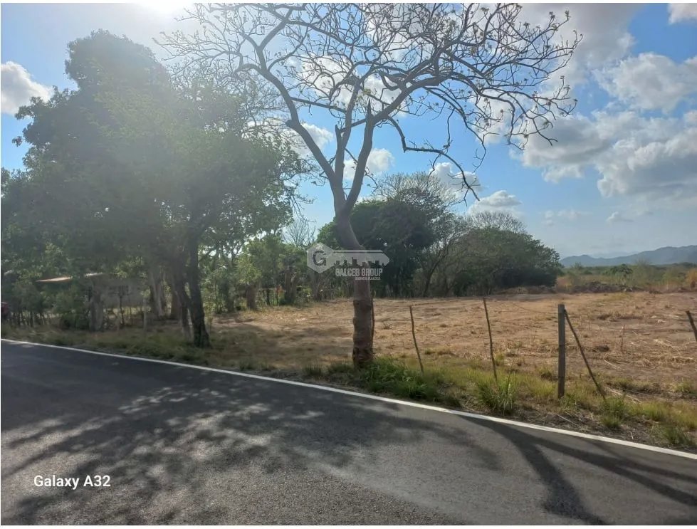 TERRENO / COCLE / PENONOME / 1000 M2 / CLIMAS FRESCOS / AMPLIO