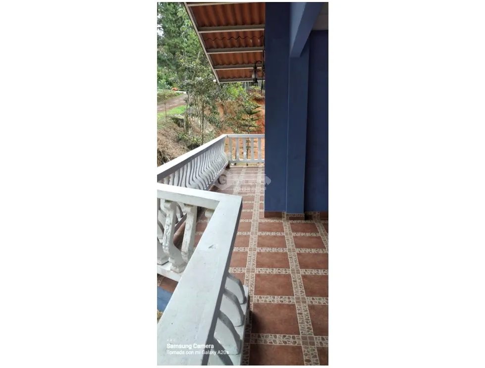 CERRO AZUL / 2 NIVELES / 4 HABITACION / 1600M / CAPESTRE