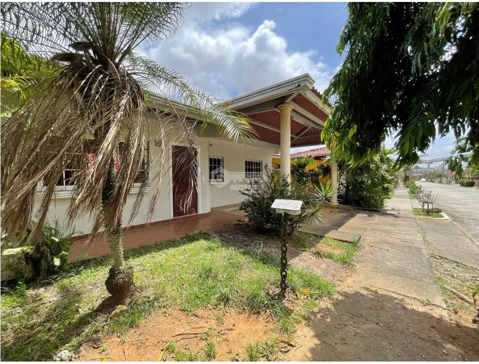 ARRAIJAN / EL CARRIZAL / 709M/ 3 HABITACIONES / 2 BAÑOS / PATIO