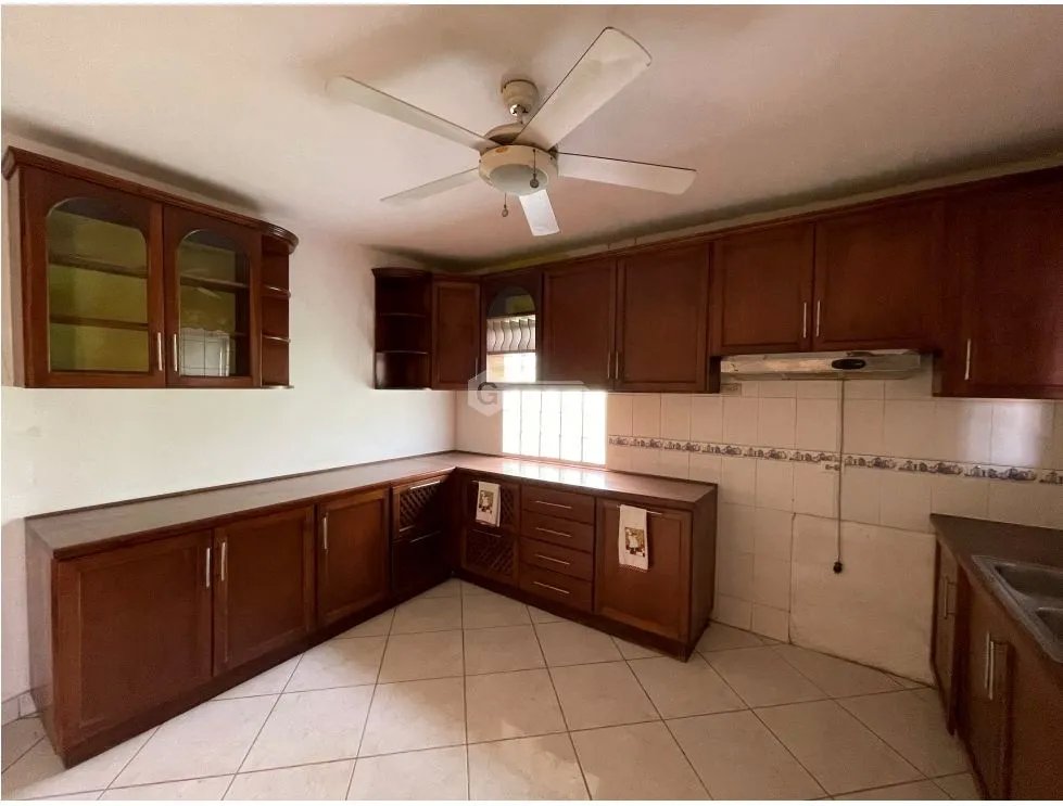 ARRAIJAN / EL CARRIZAL / 709M/ 3 HABITACIONES / 2 BAÑOS / PATIO