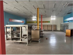 LOCAL COMERCIAL /  LA VILLA / 400M / PLA...