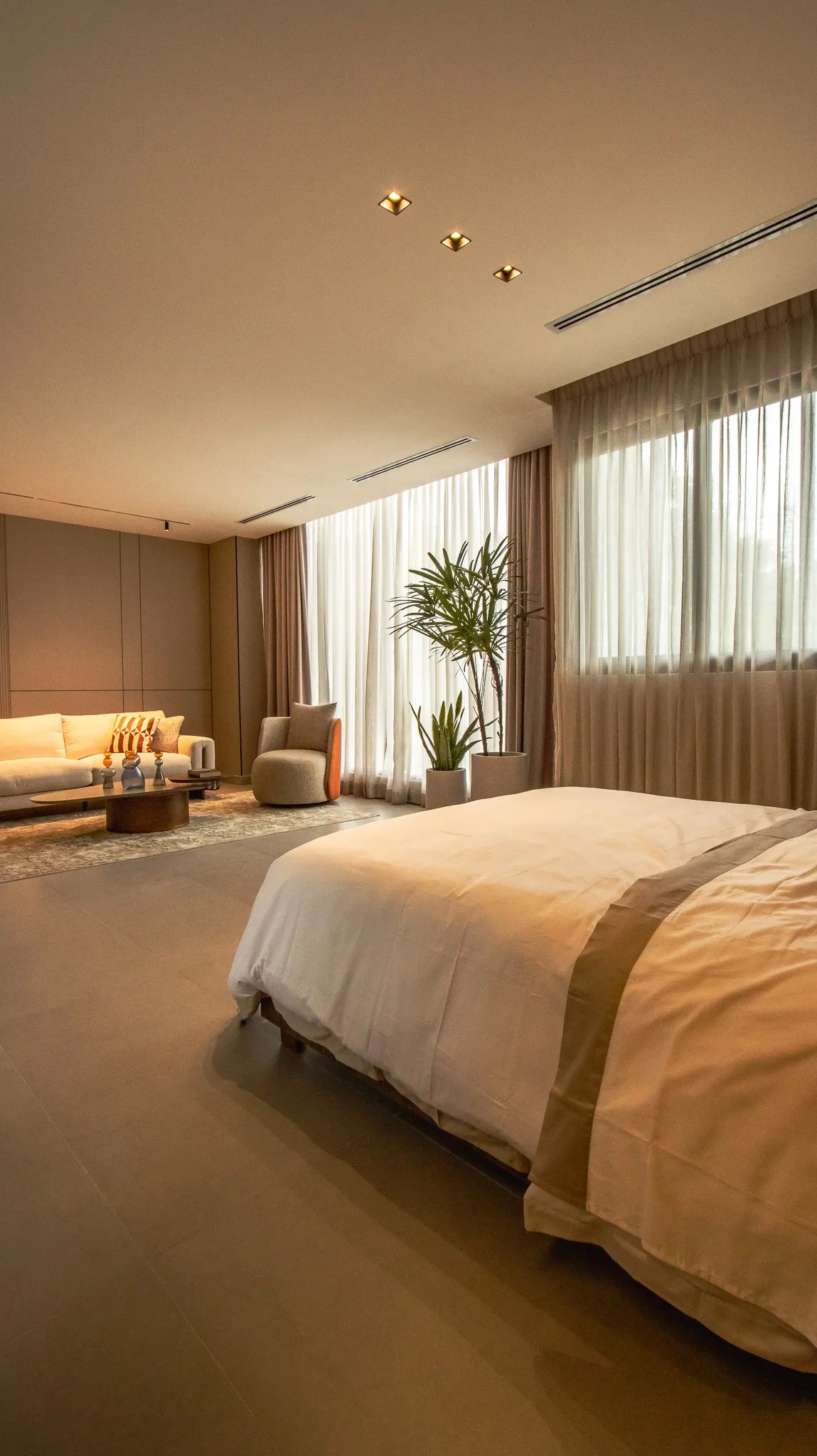 Urban Style and Connectivity at Seaside House on Uruguay Street, Apartments for Sale