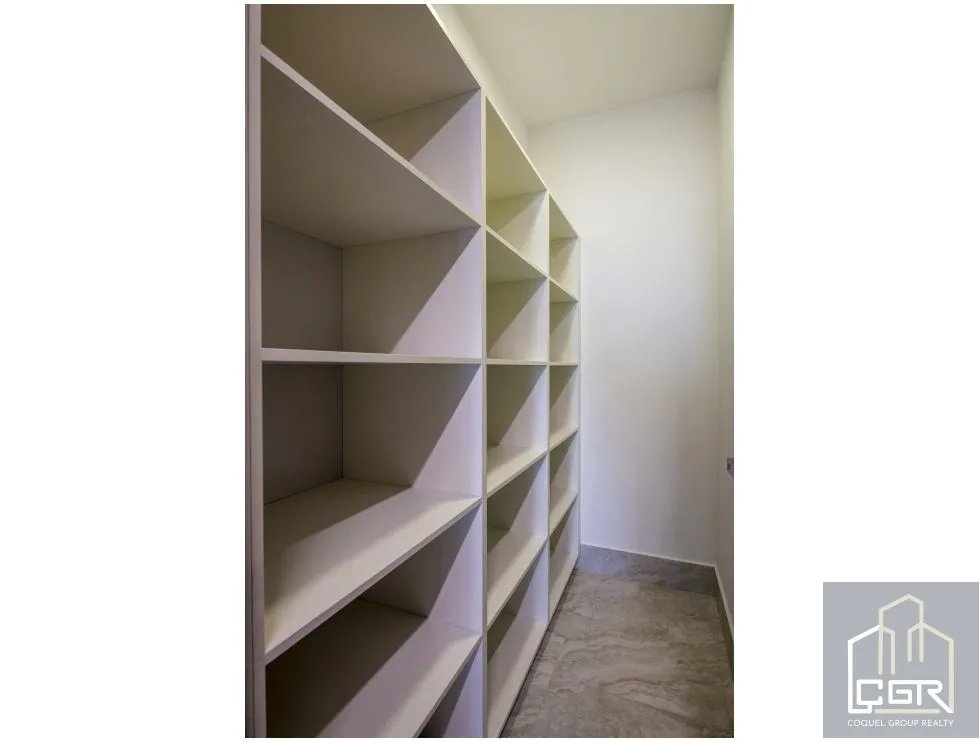 VENTA DE APARTAMENTO EN PH LUXOR 400 EL CANGREJO, BELLA VISTA