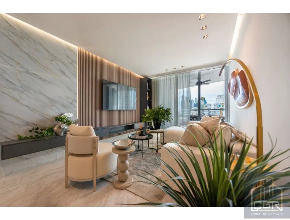 VENTA DE APARTAMENTO EN PH LUXOR 400 EL CANGREJO, BELLA VISTA