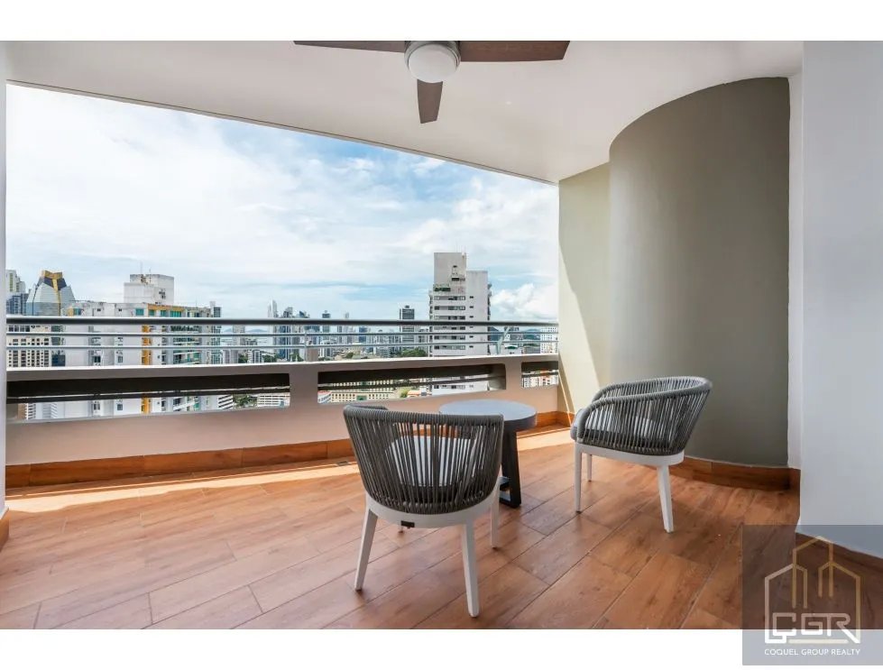 VENTA DE APARTAMENTO EN PH LUXOR 400 EL CANGREJO, BELLA VISTA
