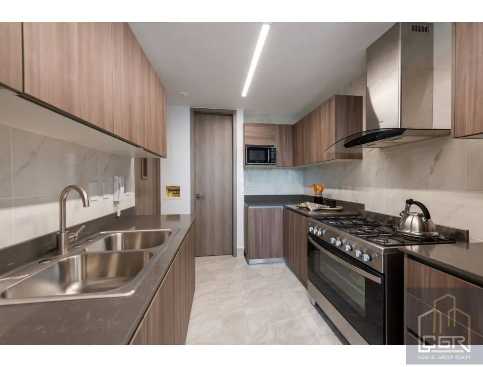VENTA DE APARTAMENTO EN PH LUXOR 400 EL CANGREJO, BELLA VISTA