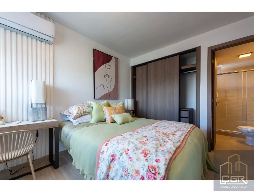 VENTA DE APARTAMENTO EN PH GREENWOODS TOWERS 200
