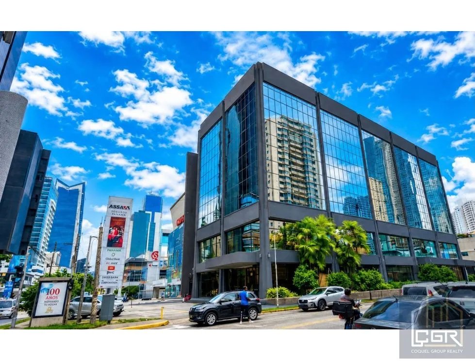 ALQUILER DE OFICINA AMOBLADA EN  PLAZA PAN AMERICAN, CALLE 50