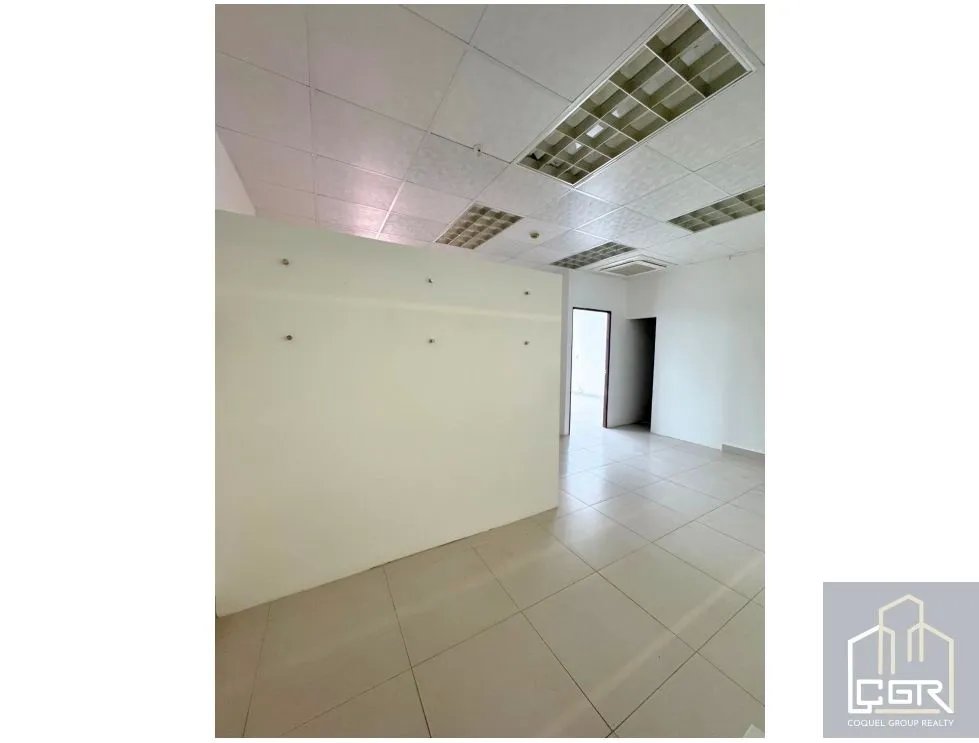 VENTA DE OFICINA EN EDISON CORPORATE CENTER, BETANIA