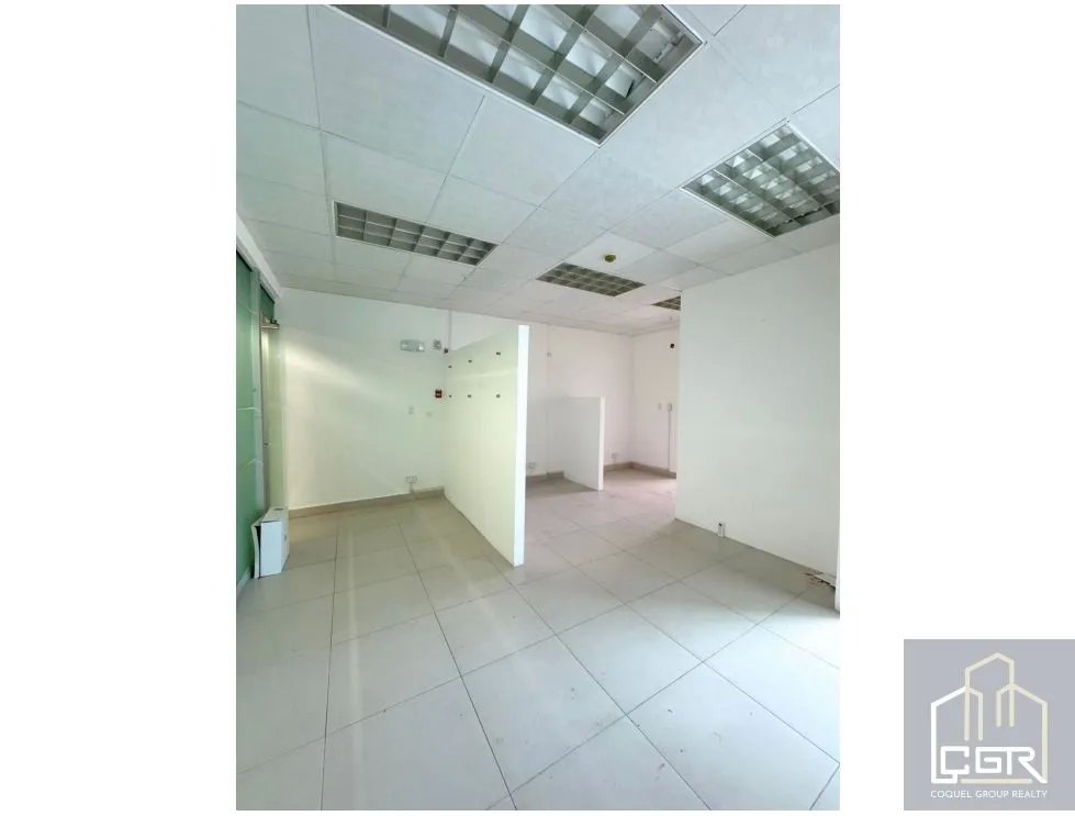 VENTA DE OFICINA EN EDISON CORPORATE CENTER, BETANIA